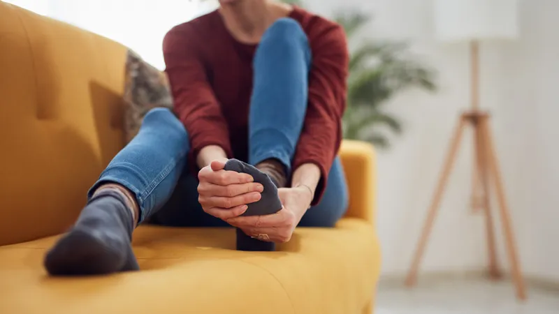 When Should You See a Foot Specialist for Persistent Foot Pain?