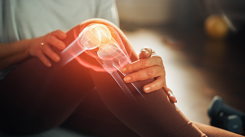 Patient experiencing knee joint pain
